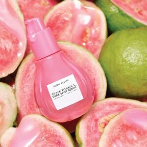 Glow Recipe Guava Vitamin C Dark Spot Serum